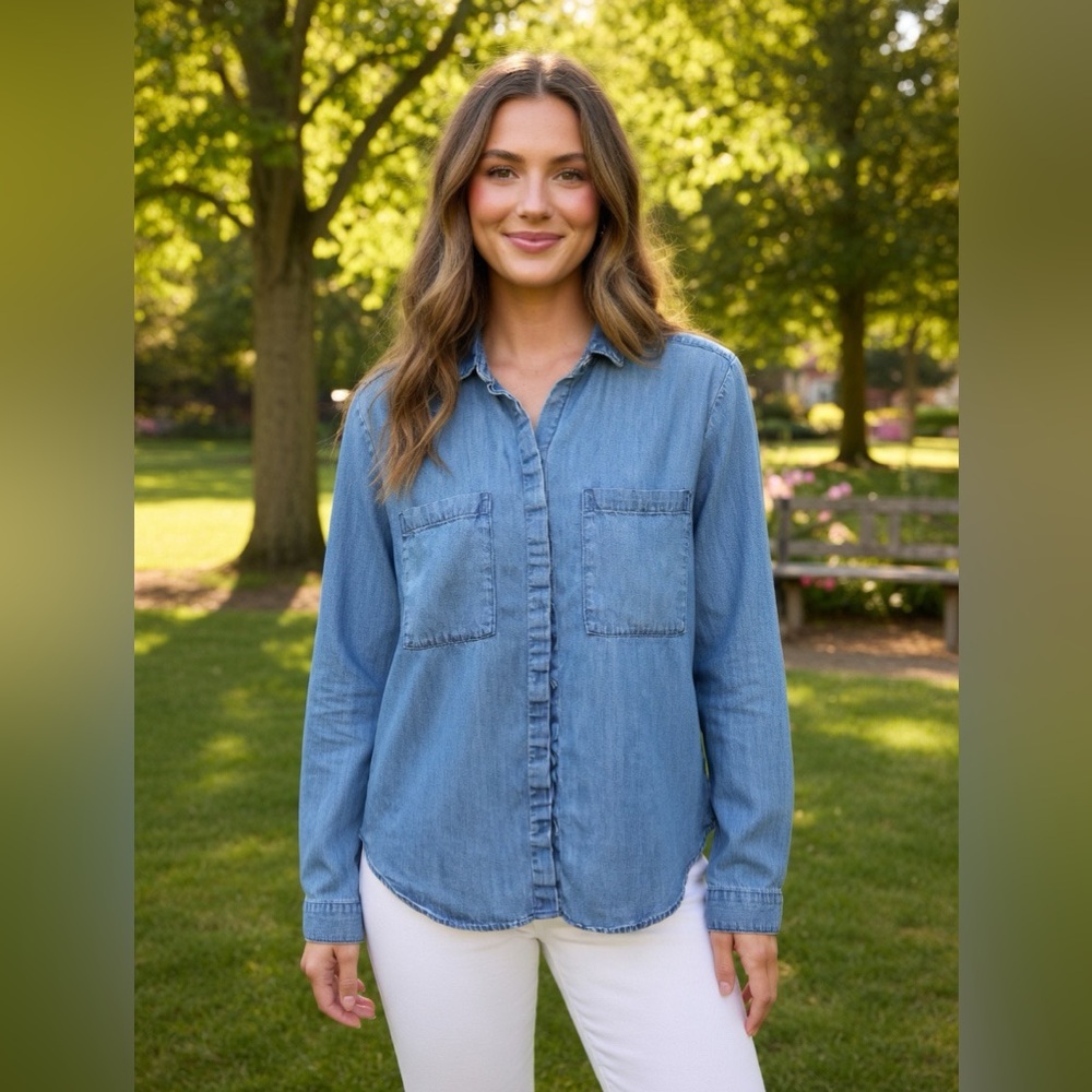 Cloth & Stone Anthropologie Chambray Button Down Shirt M New